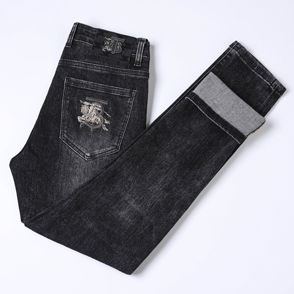 ブランドジーンズ背面デザイン